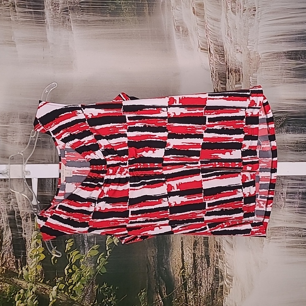 Laura Ashley Women 1X vibrant bold colorful red black abstract sleeveless blouse